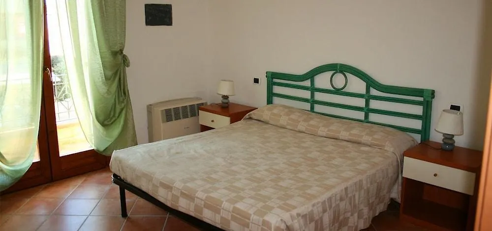 ***  Отель La Reggia Di Nausicaa Club Res Санта-Тереза-Галлура Италия